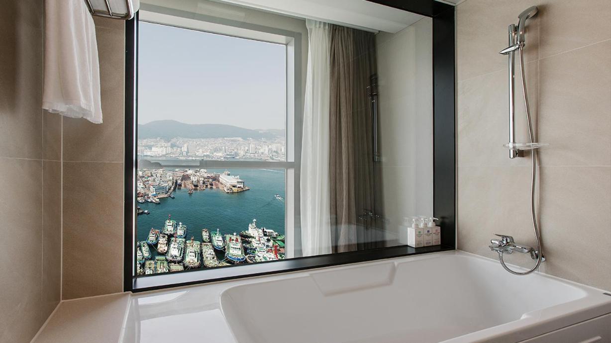 Island Hotel Busan Exterior photo