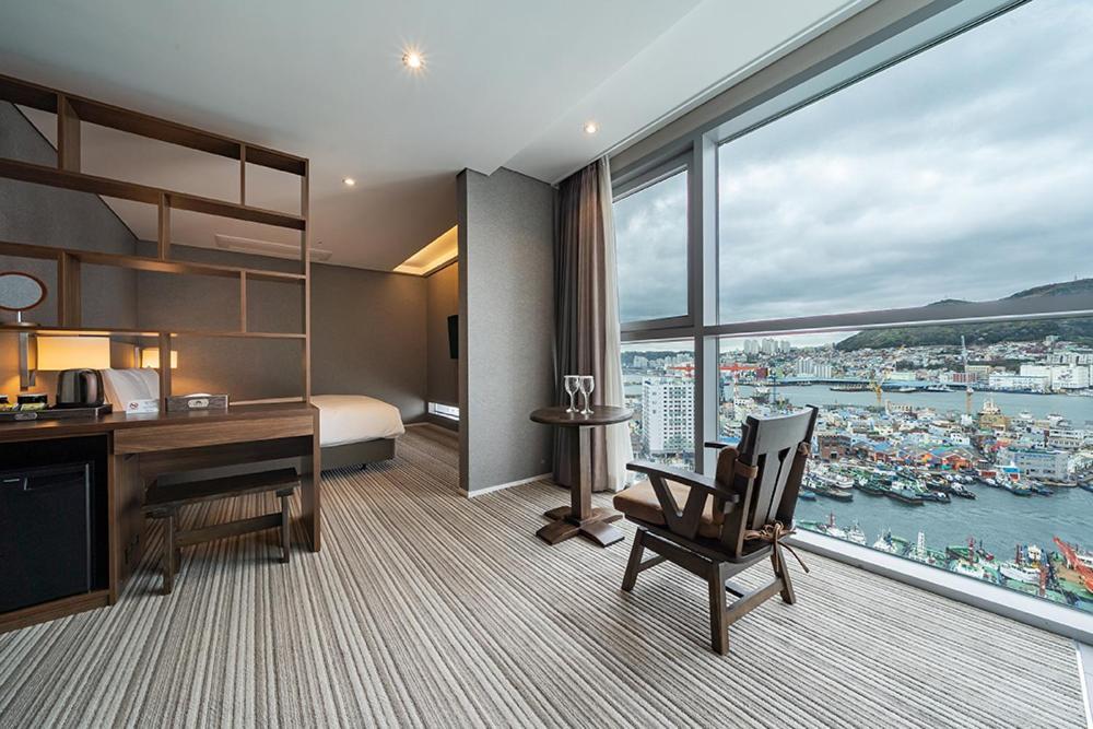 Island Hotel Busan Exterior photo